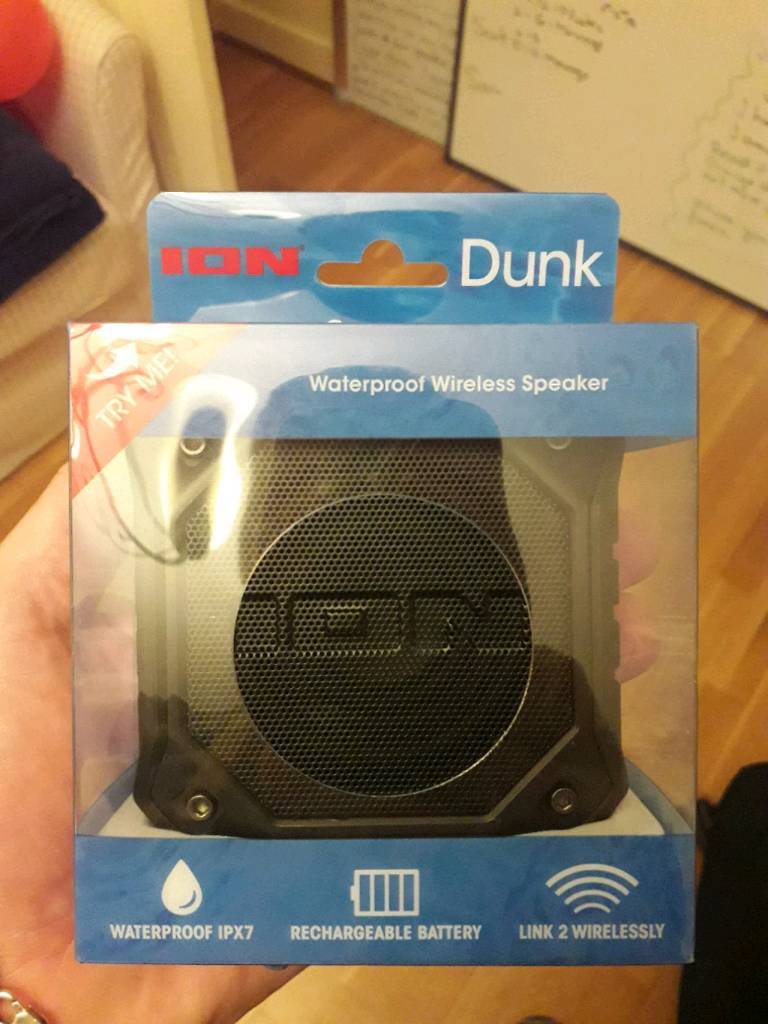 ion dunk waterproof speaker